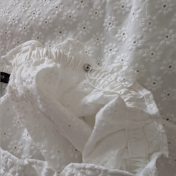 Talbots Classic Eyelet Top - Picture 7 of 8